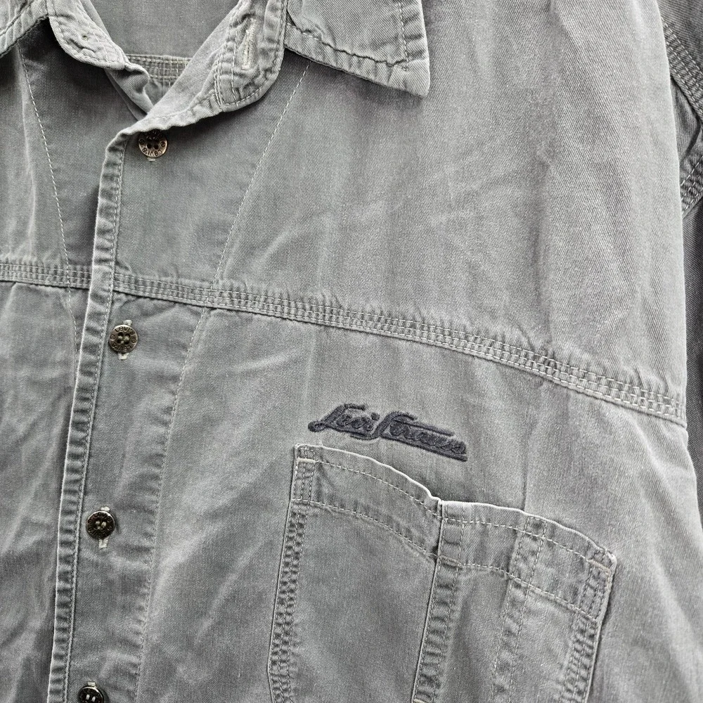 VINTAGE Levi's Men Button Up Shirt XL Gray Denim Long‎ Sleeve 90s